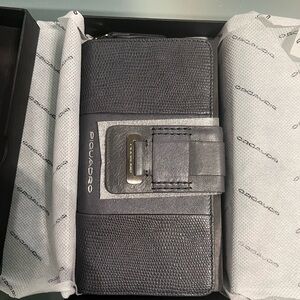Brand new Zippy wallet from Piquardo
